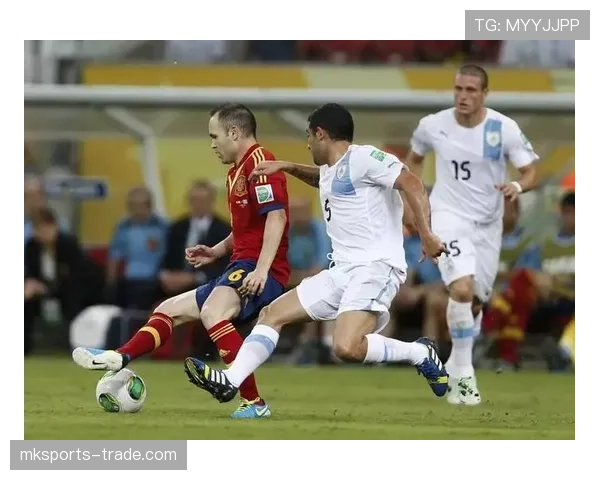 身体冲撞判罚要点：区分合法肩碰与构成犯规的关键条件