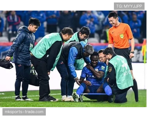 上海申花中场控制力不足，表面稳健实则越踢越被动