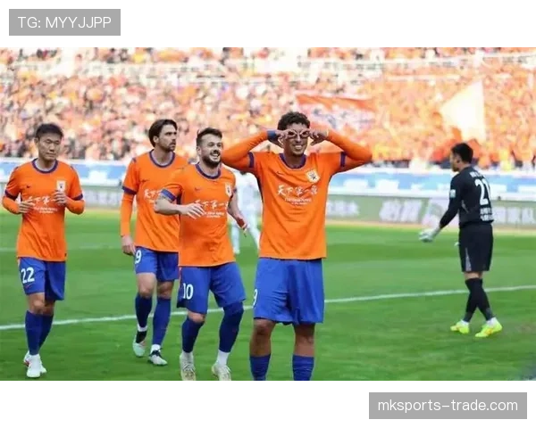 山东泰山进攻势头强势，关键时刻掉链子问题对赛季成绩稳定性形成考验